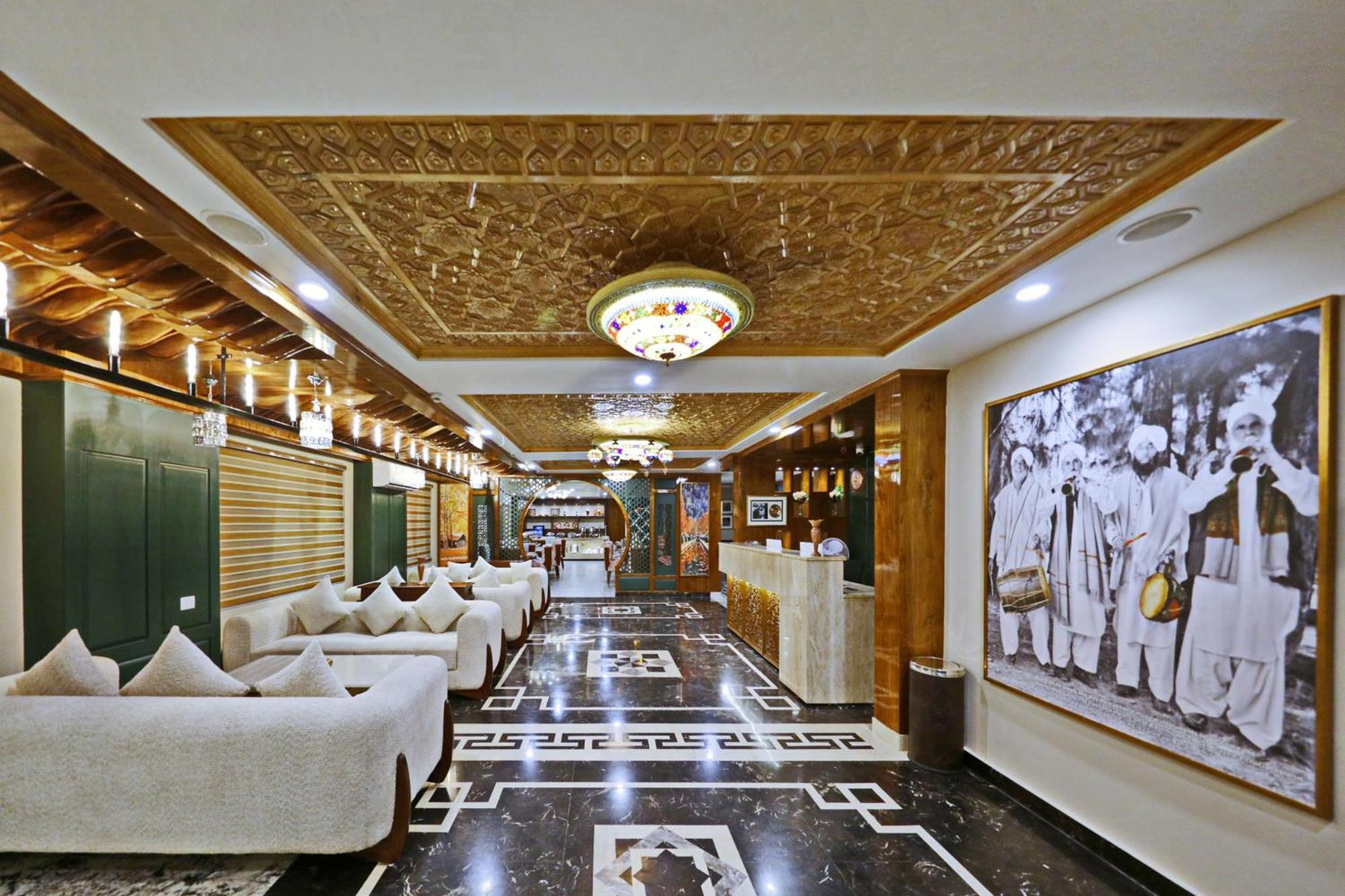 Hotel Blanco Srīnagar 外观 照片