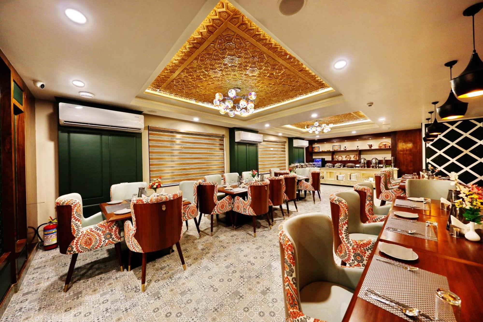 Hotel Blanco Srīnagar 外观 照片