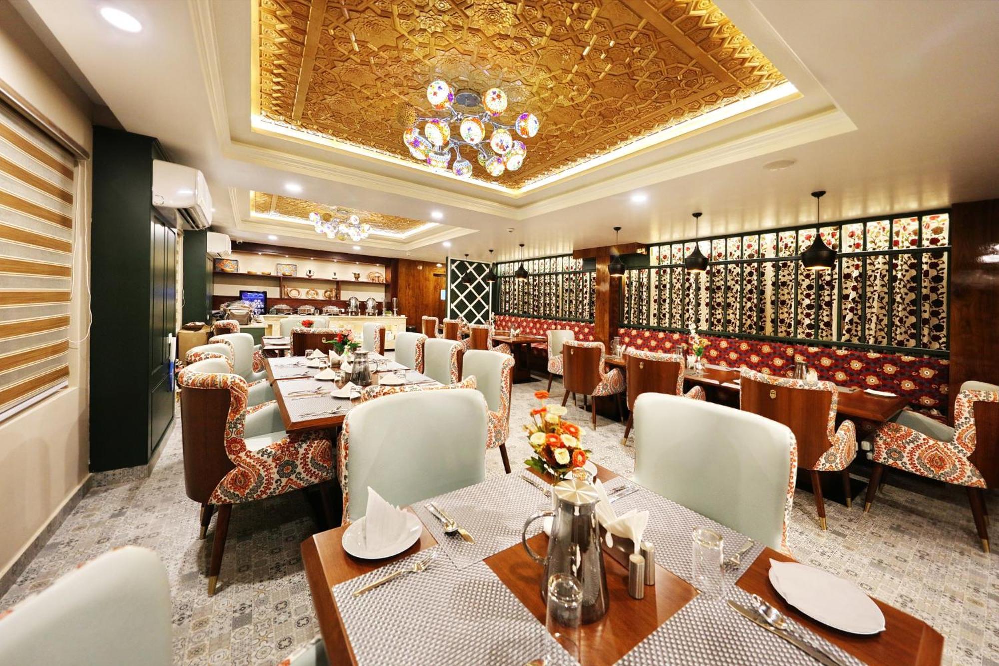 Hotel Blanco Srīnagar 外观 照片