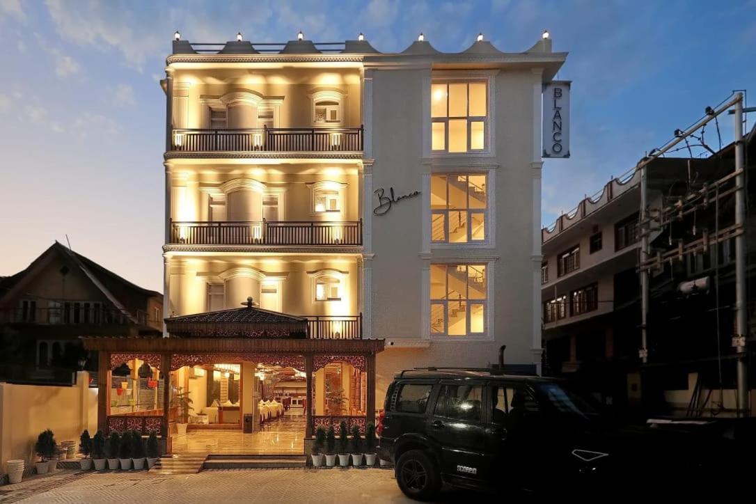 Hotel Blanco Srīnagar 外观 照片